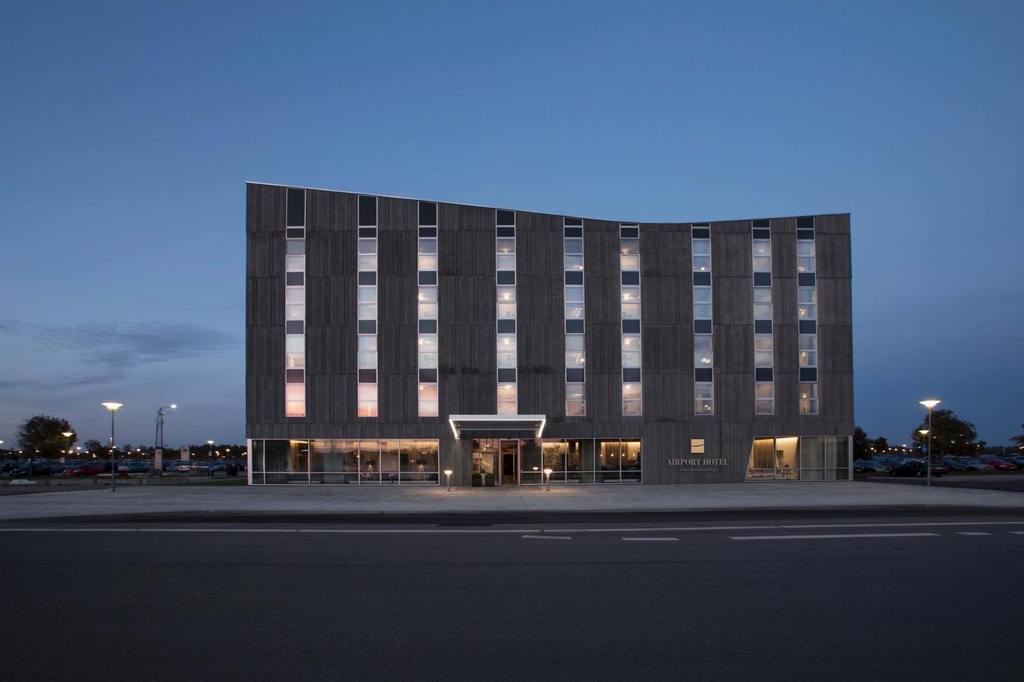 Airport Hotell